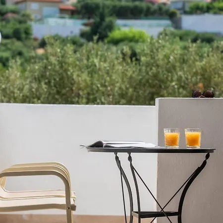 Lofos Appart hôtel 2*