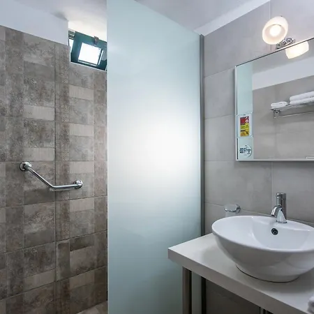 Aparthotel Lofos